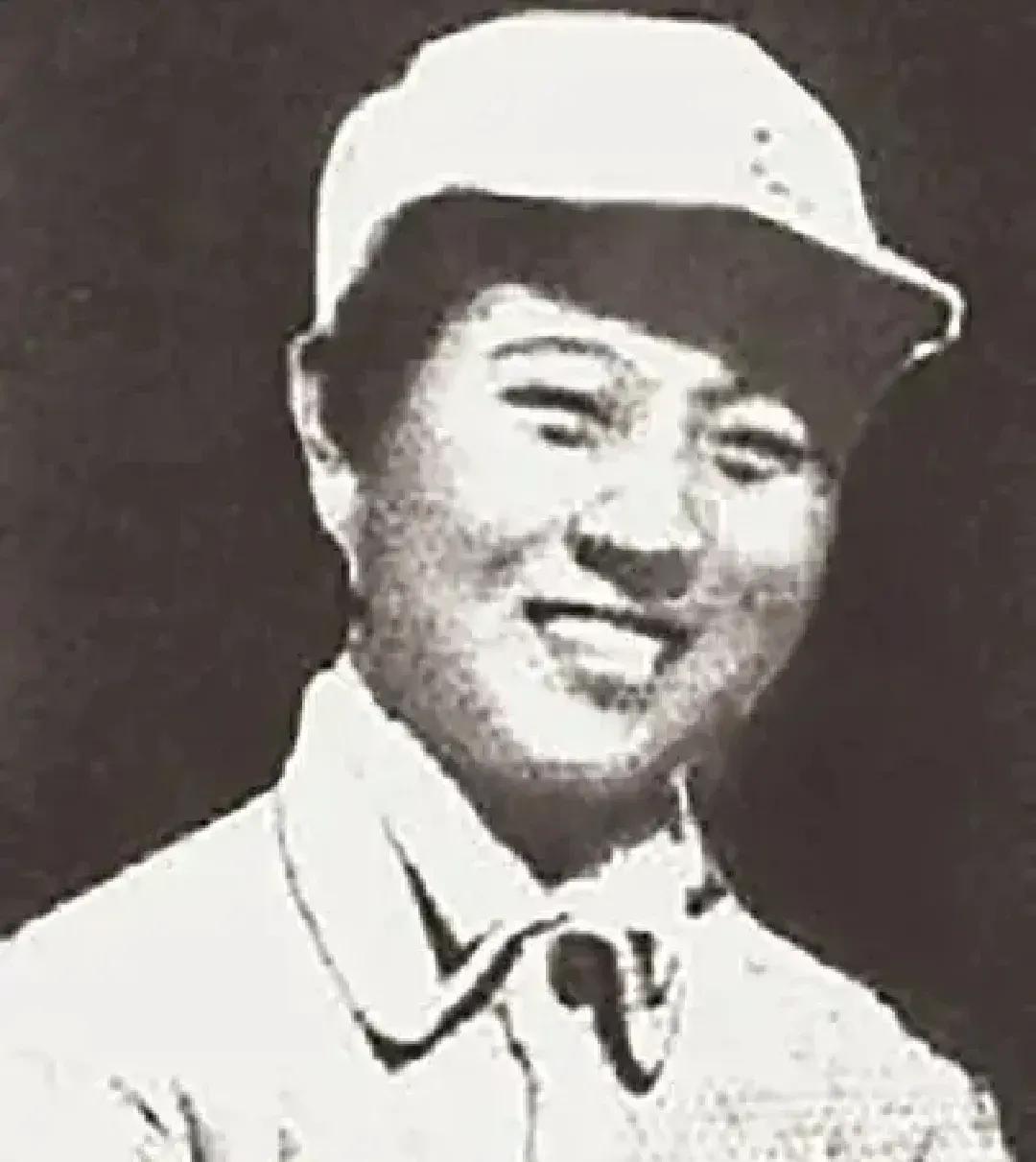 1941年，23岁的女团长遭到日军包围，可她却拉起棉被盖住自己，于是日军用力扯开