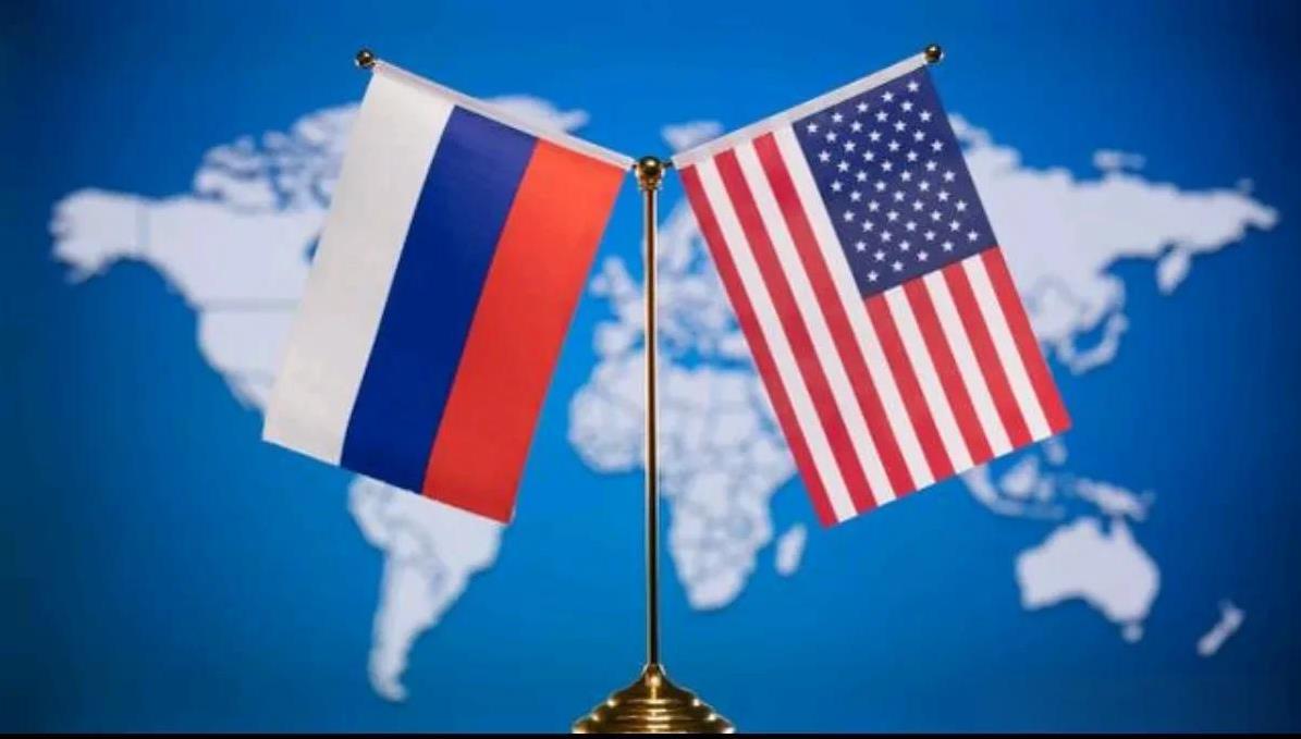 特朗普为美俄峰会提前定调！动身前往阿拉斯加之前，美国总统特朗普表示，他不会代表乌