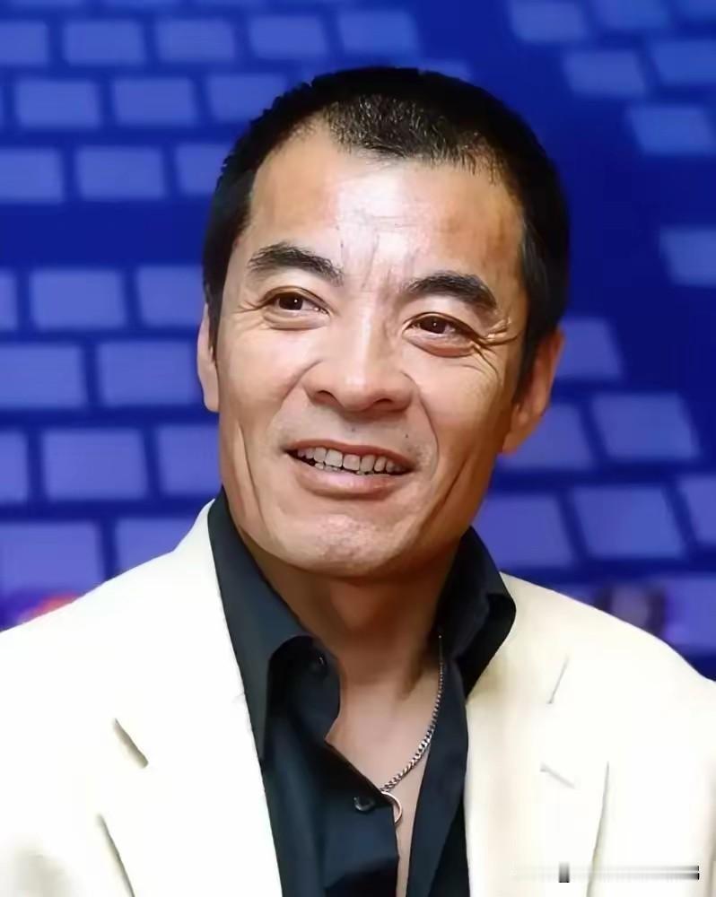 演员刘威曾与何晴有过一段恋情。最近，他在回忆两人当时的感情时表示，两人真正交往