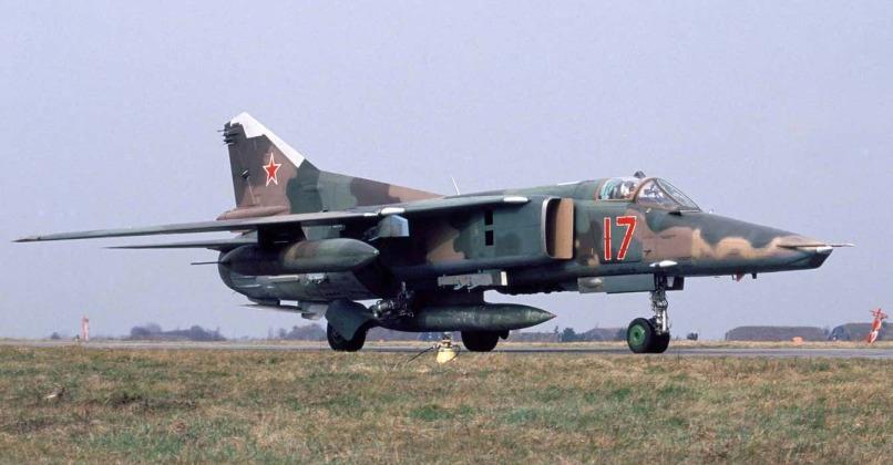米格-27是苏联米高扬设计局在20世纪60年代末至70年代初，基于米格-23战斗