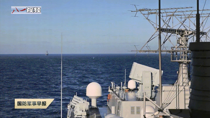 中美俄近程防空导弹海红旗HQ-10、RAM海拉姆、俄罗斯9M100发射瞬间动图