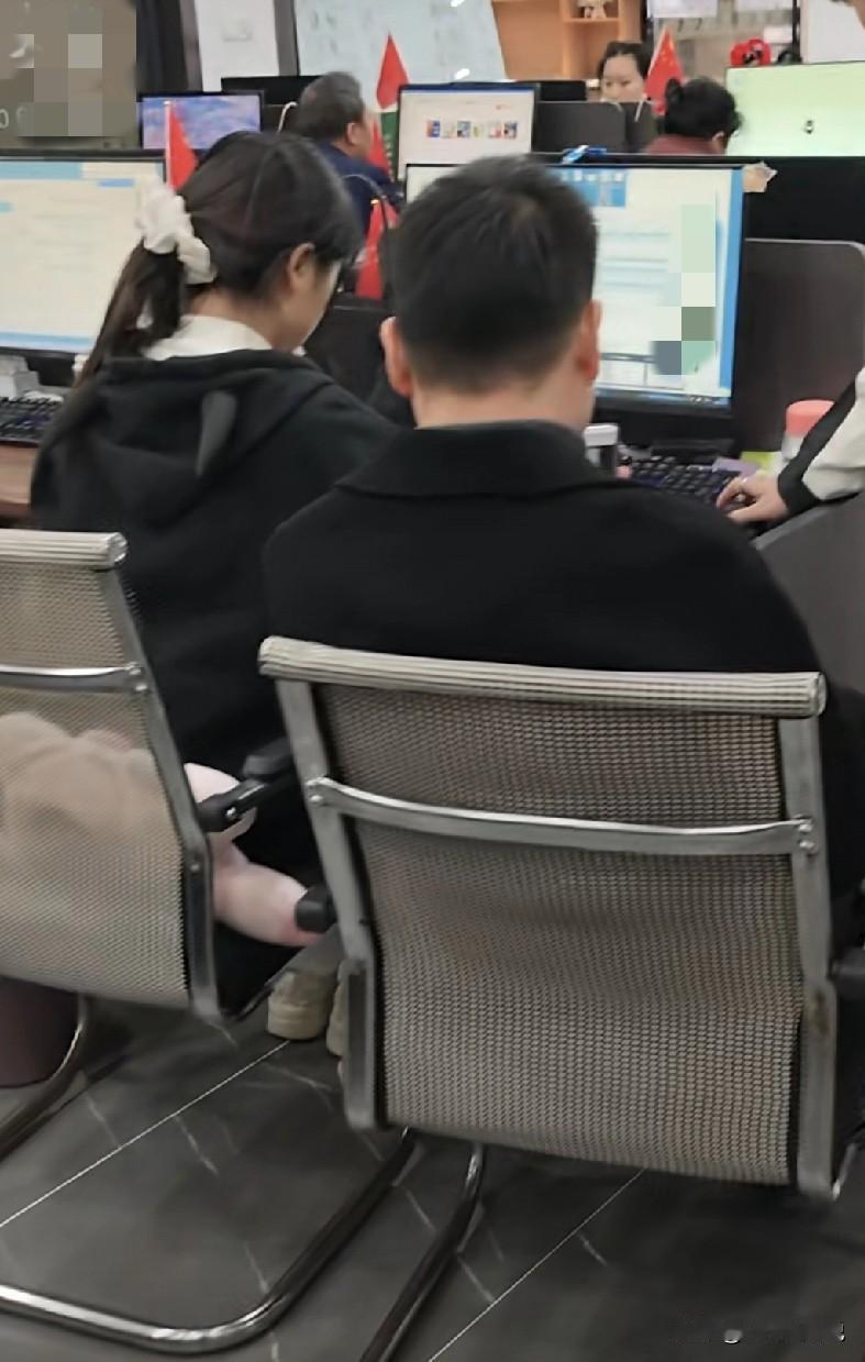 公司采购又有人要离职了，这已经是今年部门离职的第6个了[打脸]其实我们再做离职沟