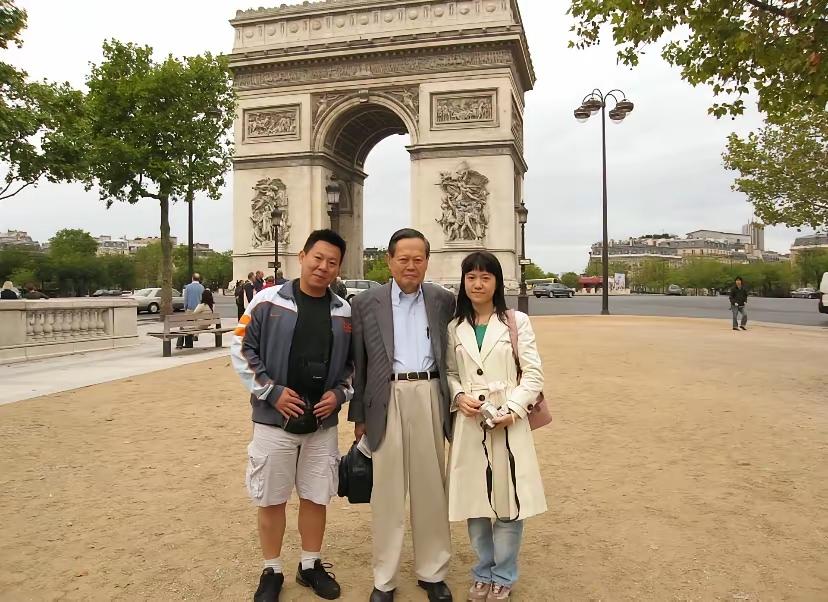 那时候的翁帆看着也不算很好看啊！