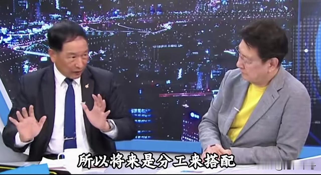 赵少康又不开心了！台湾资深媒体人赵少康问台退役将领张延廷：大陆春晚很多机器人跑出