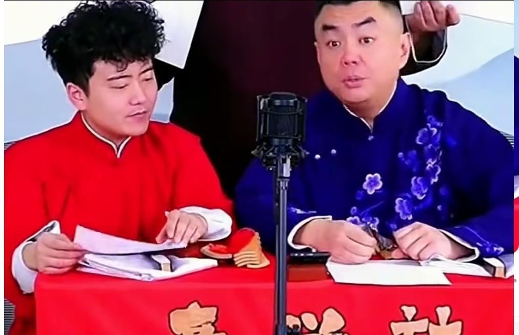 张伯鑫和曹云金要合作了。果然，敌人的敌人就是朋友。张伯鑫直播时说，他将要去听云