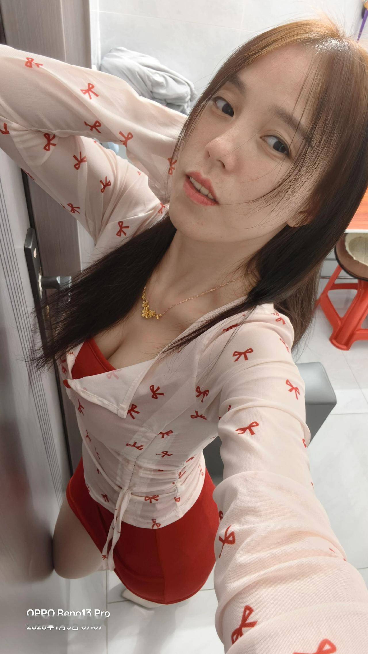 明明自己一地鸡毛，却还要学着安慰别人