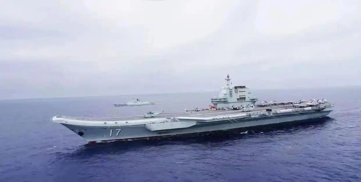 24小时内，英国竟然连下三道“挑战书”逼中国下场？中方丝毫不惯着，直接让山东舰掉