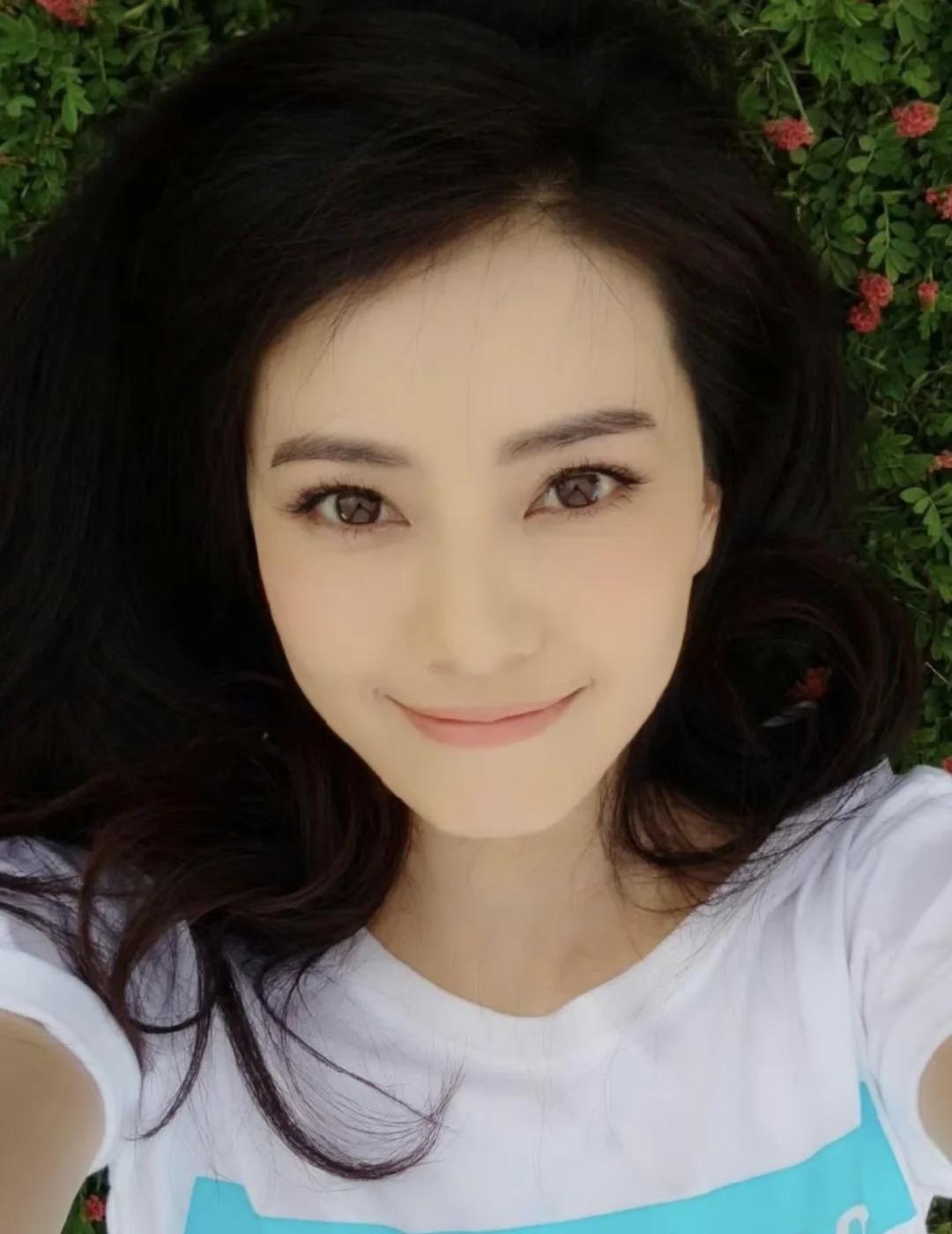 ✨考古婉约清丽愈看愈美高圆圆早期考古高圆圆早期照片，总能看到她身上的温柔