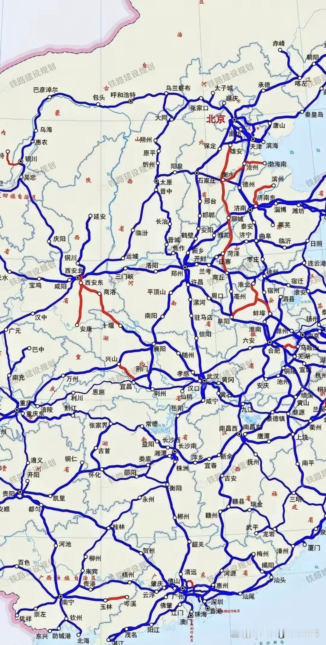 西安铁路对常德还是好。今天从长沙站坐高铁来常德，发现这趟车的终点站是西安，从常