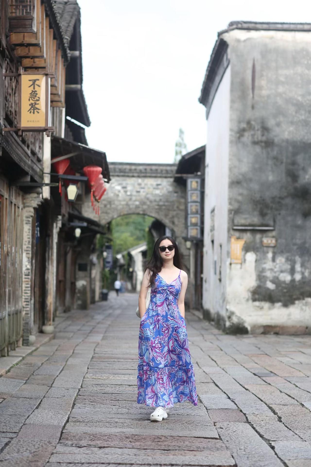 第一次和Tina两个人的旅行。我们从郑州出发，一路南下——苏州、嘉兴、杭州，