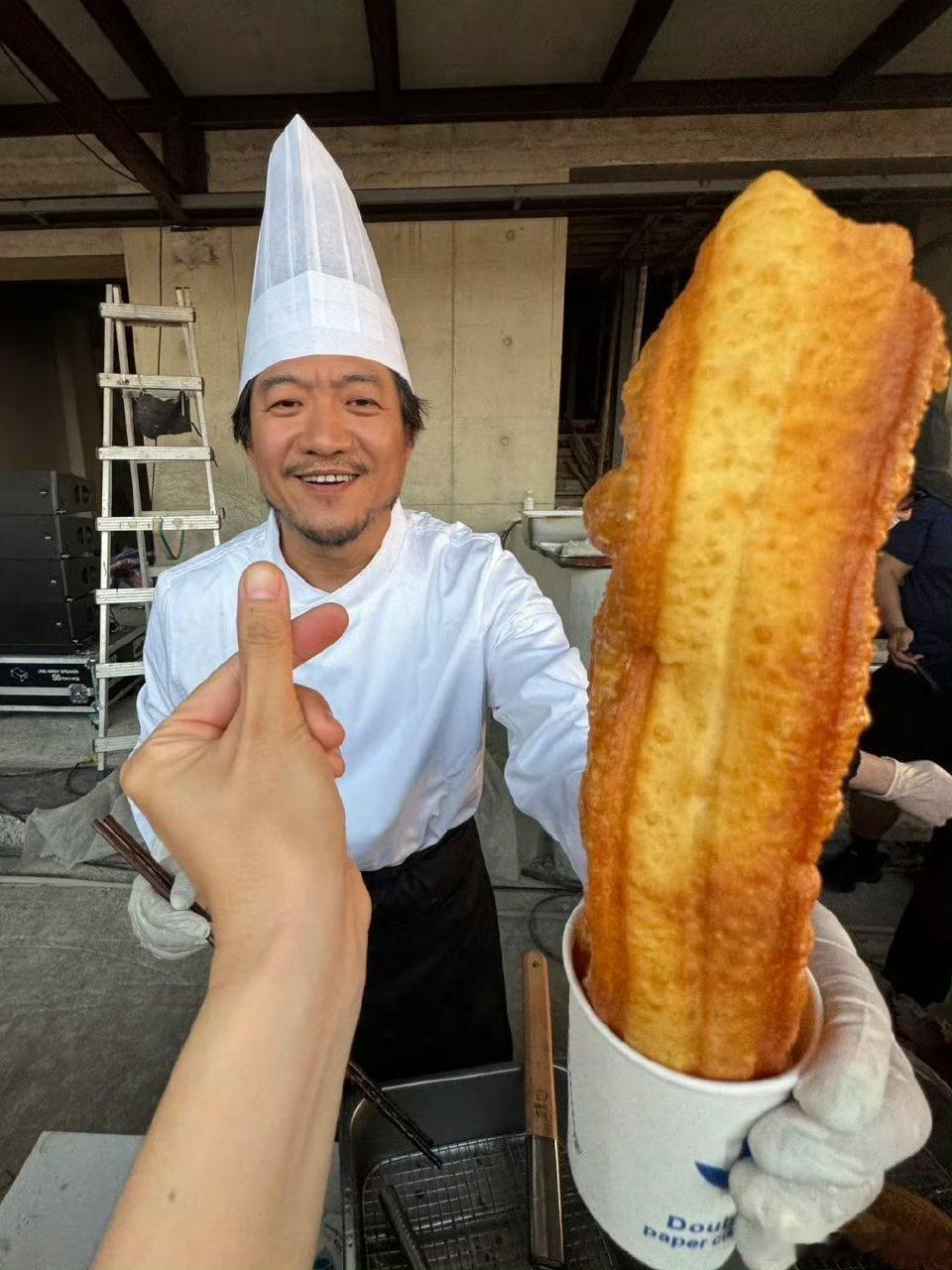 网友尝到了朱一龙炸的油条！是谁羡慕了我不说啊啊啊啊啊啊啊啊​​​