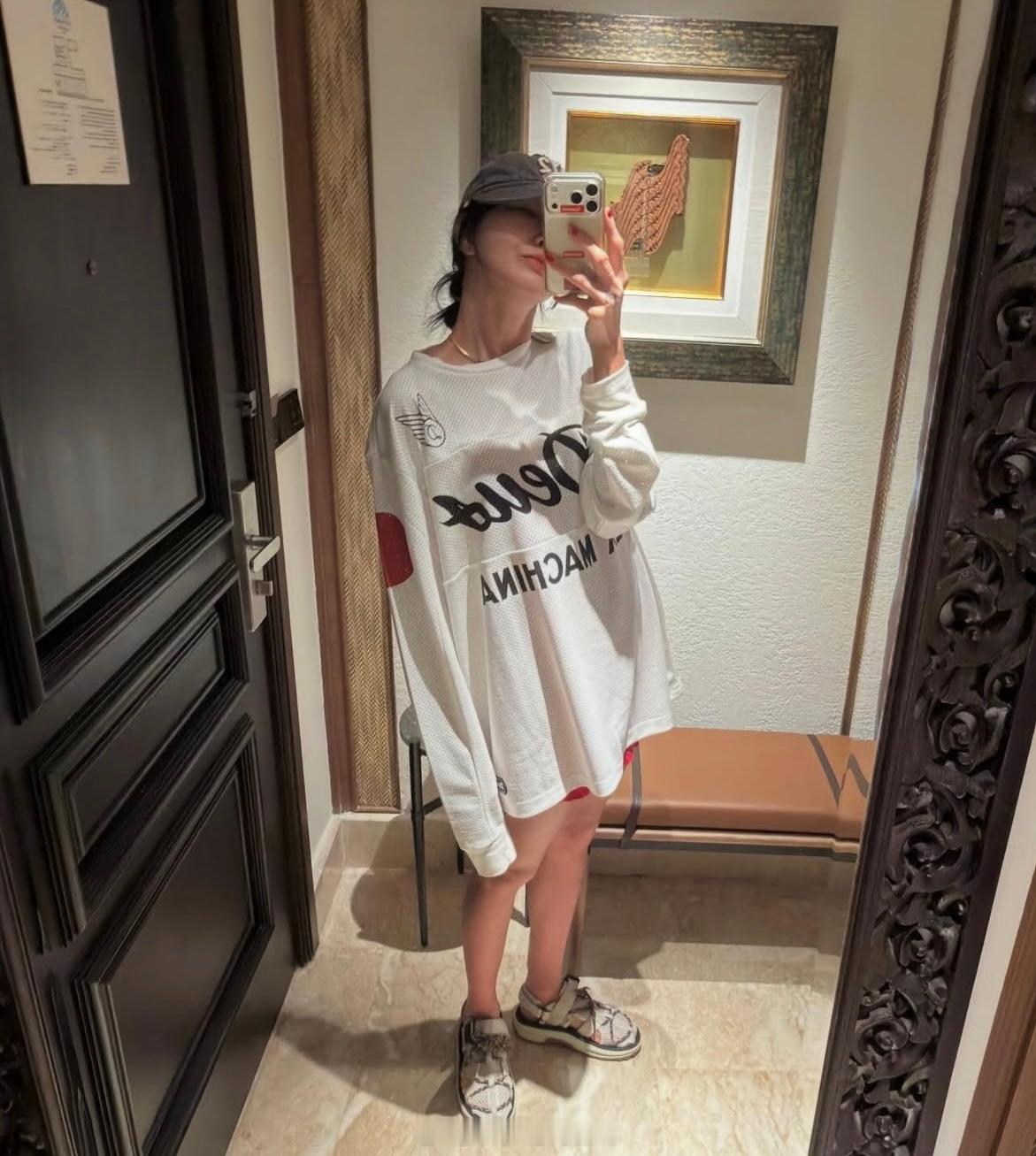 穿搭分享连续更新第2704天韩国时尚女生日常搭配没想到一直关注的芭蕾姐姐的孩子