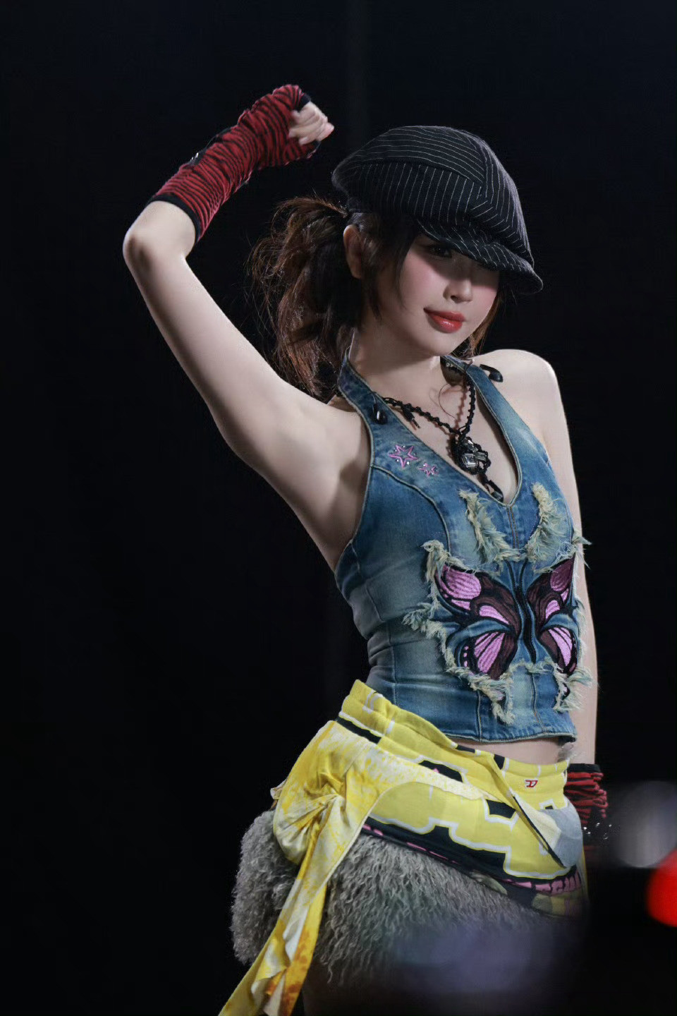 🐟你就是风染红了枫叶，才会让我的思念漫山遍野——虞书欣《寄明月》