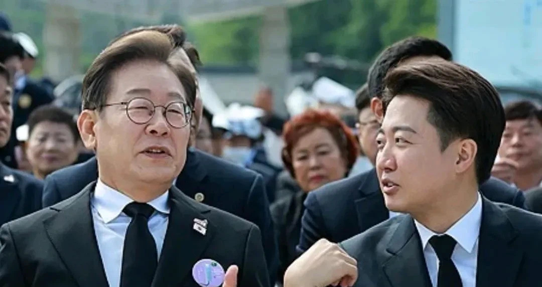 韩国电视辩论，李在明赢了---*