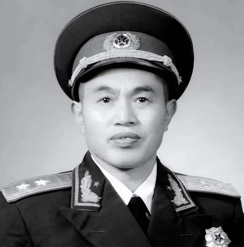 中原突围后皮定均名震华夏，周恩来却惊讶地问：他到底带了多少人？196