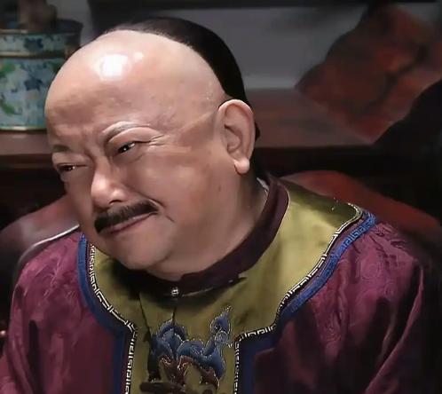 突然想起和珅仆人的下场，特别是和府大管家刘全的下场！据史料记载，和珅府上有606