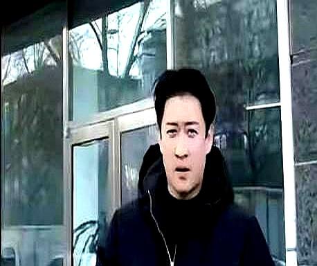 曹云金晒的那碗齐齐哈尔油泼面，热度直接压过德云社30周年封箱演出。你敢信他现