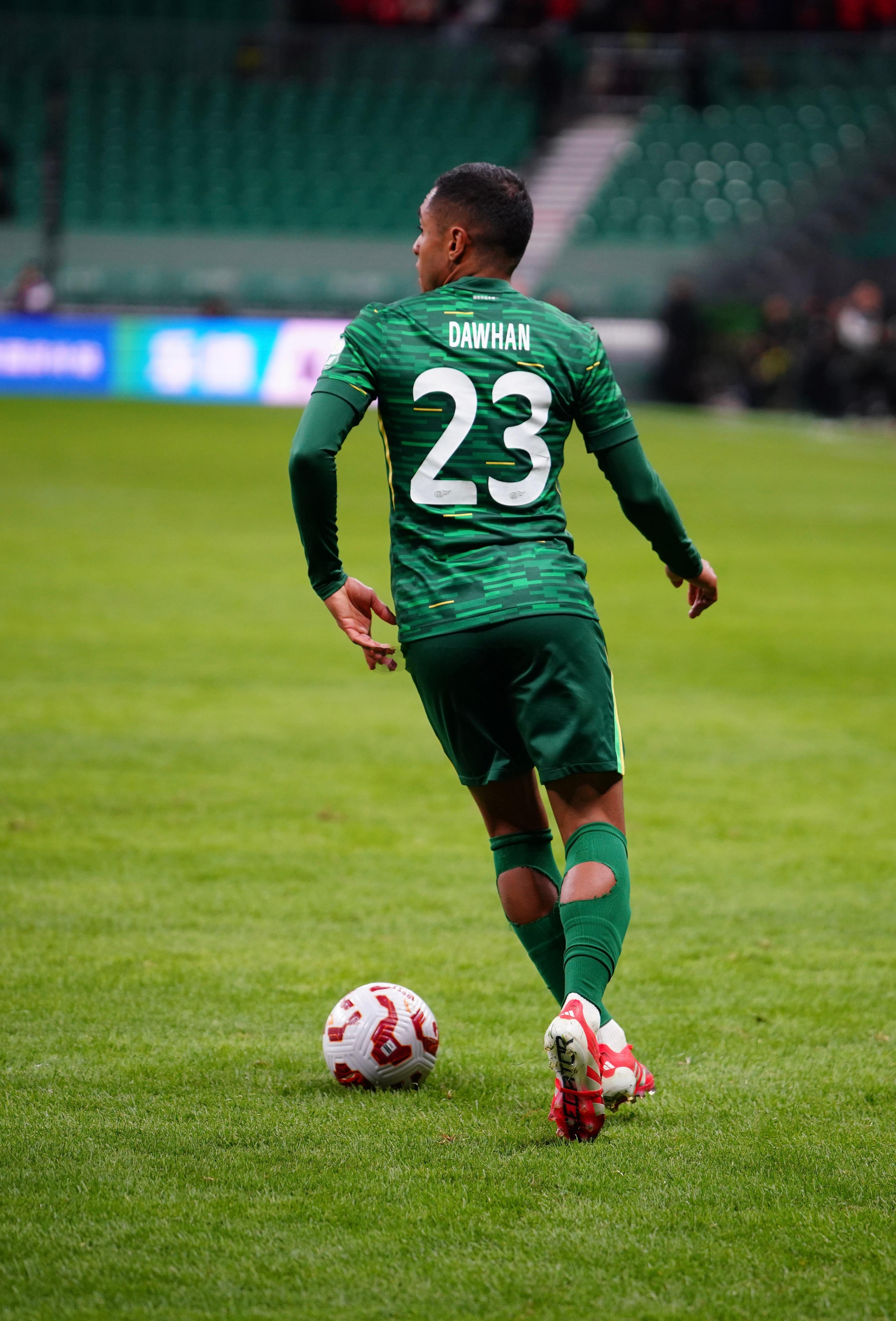 北京国安北京国安🇧🇷达万（29岁）🛡️北京国安📎合同至2027年