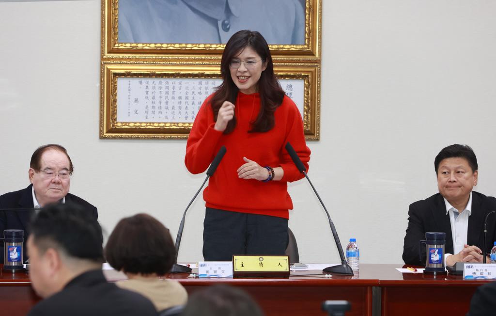 郑丽文和赵少康郝龙斌完全和解赵少康透露，加上今天郑丽文出席他的新书发表会，两