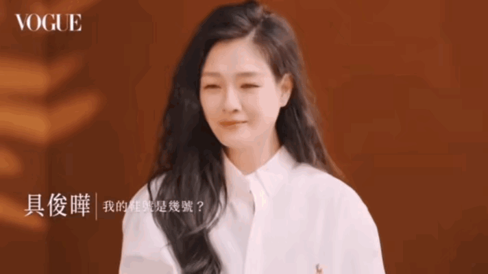 真的很难理解为啥对这个光头，如此上头感觉迫不及待，拼命倒贴唯恐人