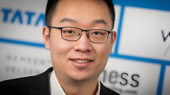 韦奕获国际象棋世界杯亚军资格锁定早有铺垫：本届世界杯前三名可获2026年世界冠