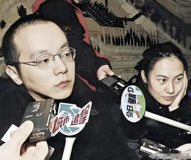 窦唯前妻，正面回应！8月20日，窦唯前妻高原，在社交平台发文，短短几十字，一点面