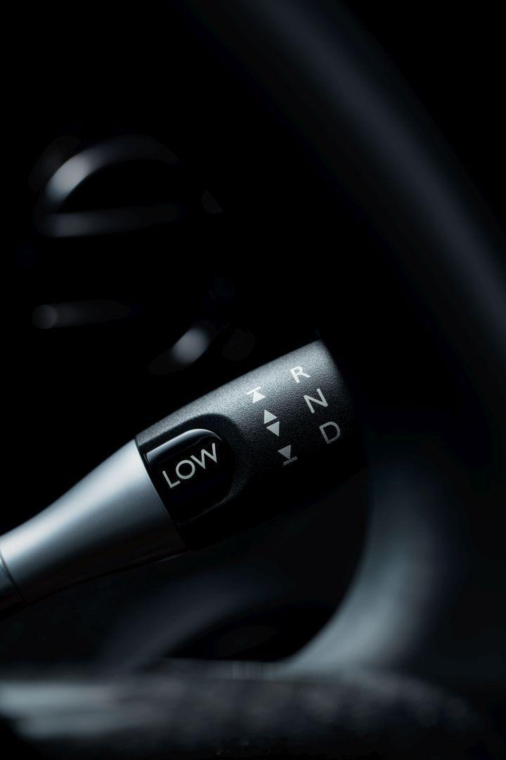 劳斯莱斯劳斯莱斯V12发动机为什么劳斯莱斯的V12发动机要手工装配？劳斯莱斯设