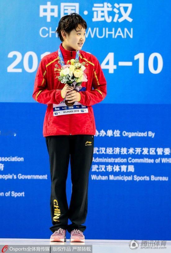 张家齐感慨，“天才生在同一时代是场悲剧”。这句话背后，是女子跳台“两年一迭代”