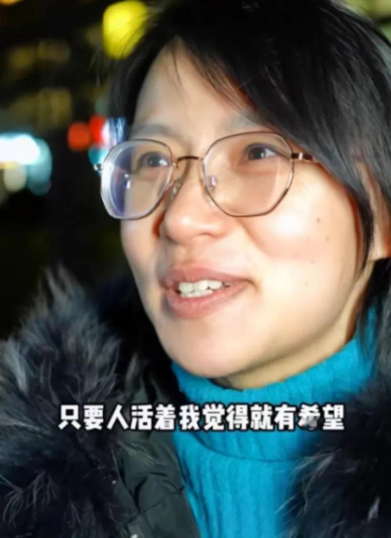 “夫妻同心，其利断金！”河南郑州，一男子生意失败，负债400万元，妻子凌晨4点带