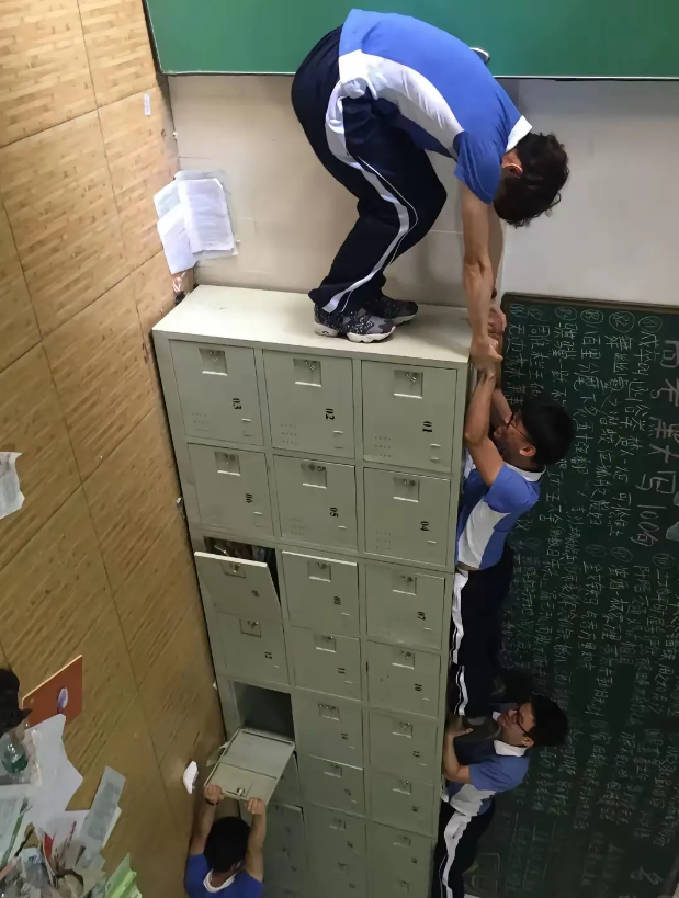经济上行时期的深圳高中生