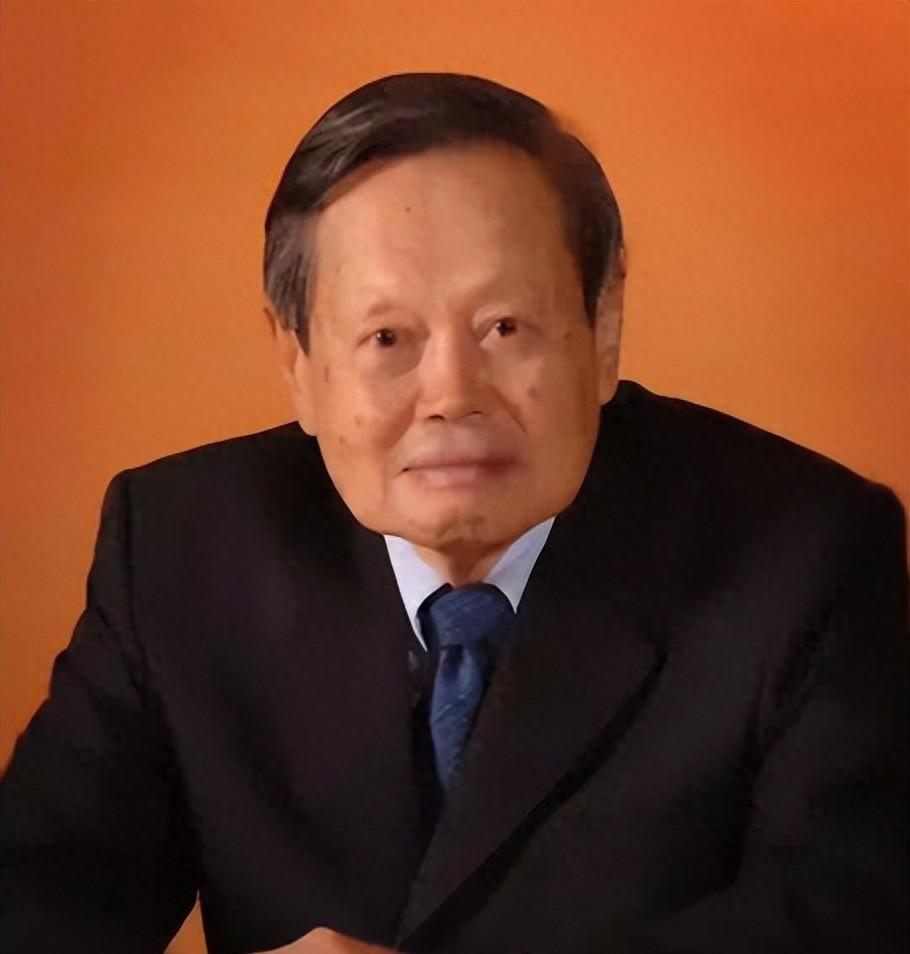 杨振宁的一生，科学与情感的交织杨振宁和翁帆的婚姻，当年很多人不理解，现在看来，