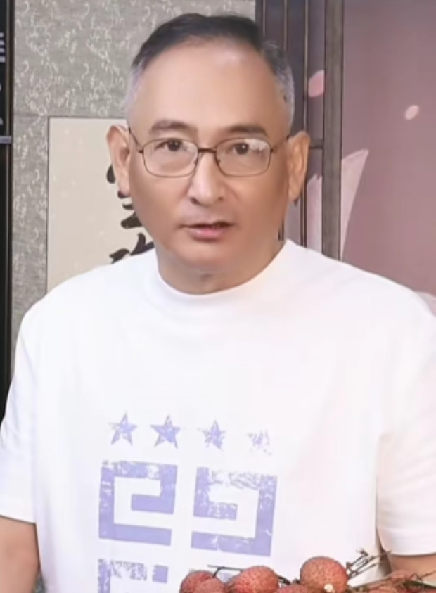 谢雷老话重提“主流非主流”，小黑胖子和姜昆的成功有异曲同工之妙。谢雷称：艺术哪有