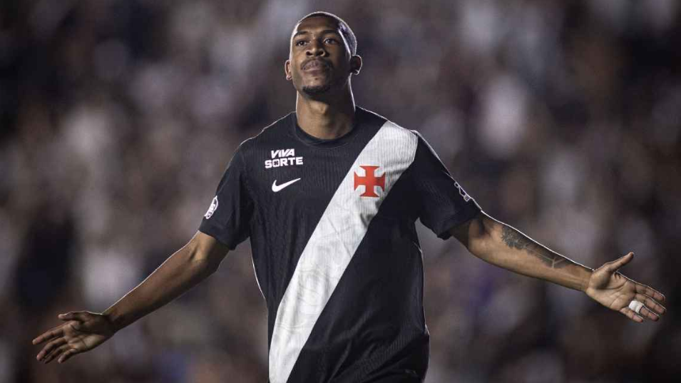 ESPN: 拉扬转会敲定最终细节;球员正前往英格兰体检