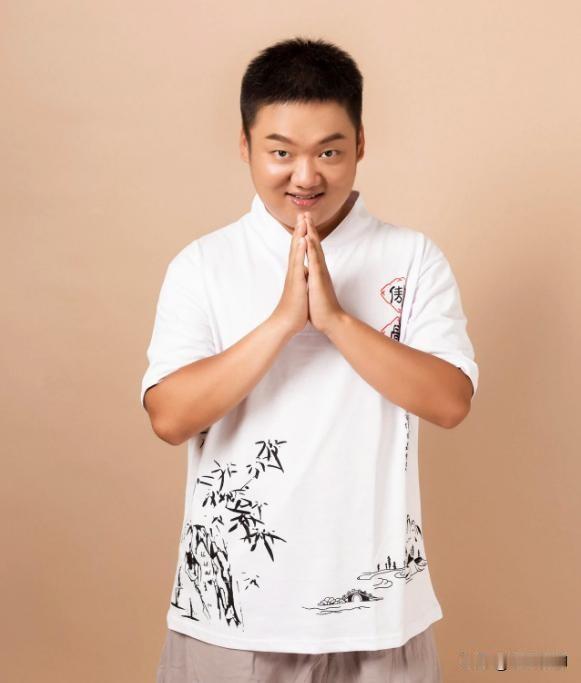 郭文岗（《主角》刘四团扮演者）90后，陕西乾县人，西安外事学院影视艺术学院毕业