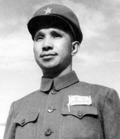 对于淮海战役怎么打？起初，1948年7月，党中央军委的部署是先打济南，再打徐州