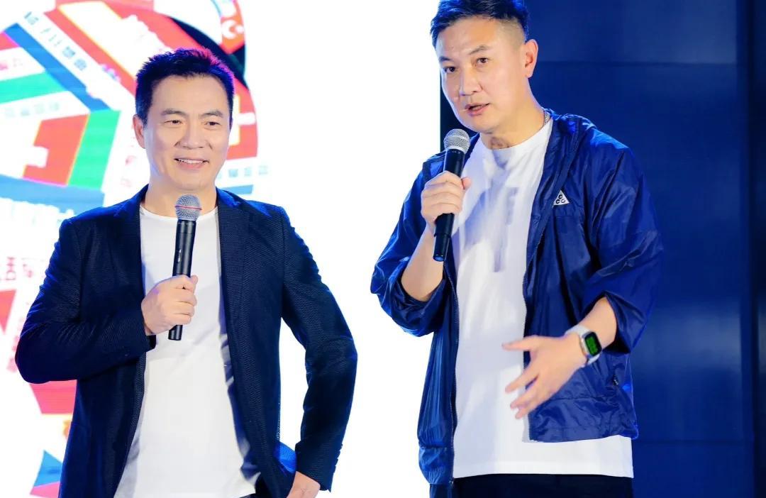 拜仁2-1博卡，黄健翔和徐阳的解说让人“大开眼界”！博卡扳平前：他们说，南美足