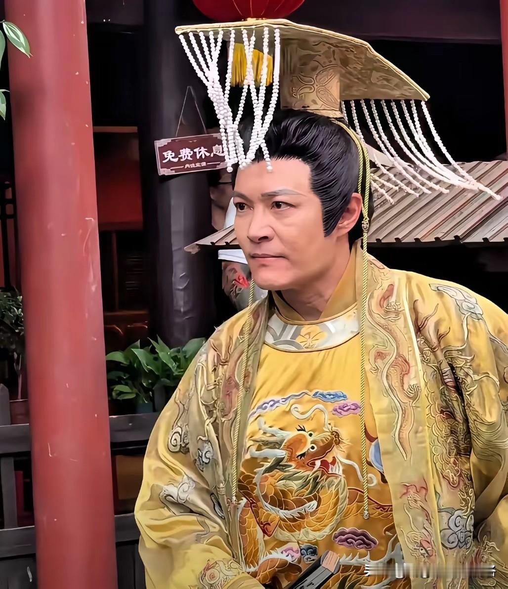 老天呐，差点没认出来！[捂脸哭]