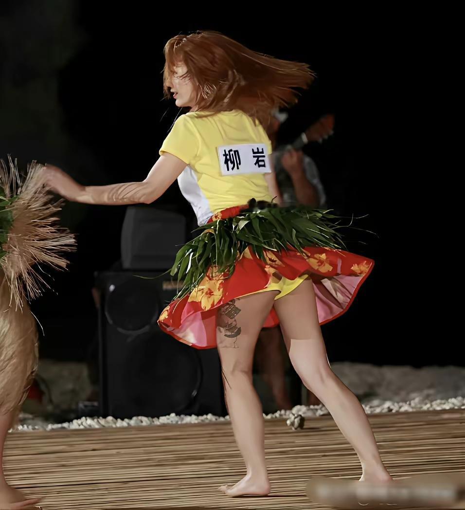 难怪嫁不出去，高不成低不就，倒贴好男人都不会娶——这就是她为找不到真正的大老板原