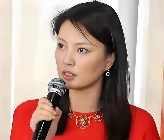 央视最惨女主持，男友被判死缓，丈夫惨死狱中，如今48岁孑然一身。说起刘芳菲这个
