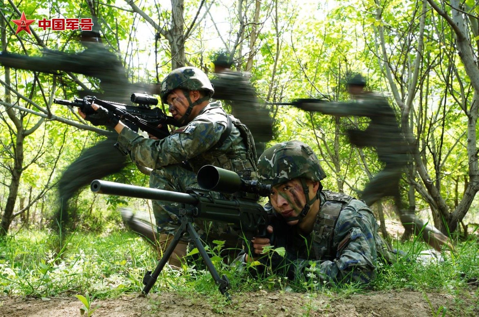 武警第一机动总队某部野外驻训分队组织特战队员开展战术演练烽火问鼎计划​​​