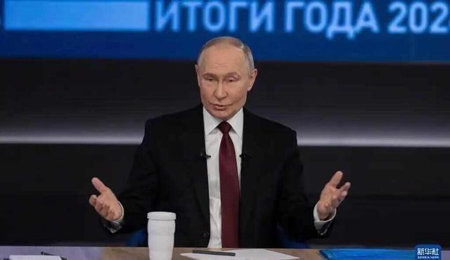 普京就扔了一句话，全世界的空气都安静了。他说，美国的“战斧”导弹要是敢碰俄罗斯一