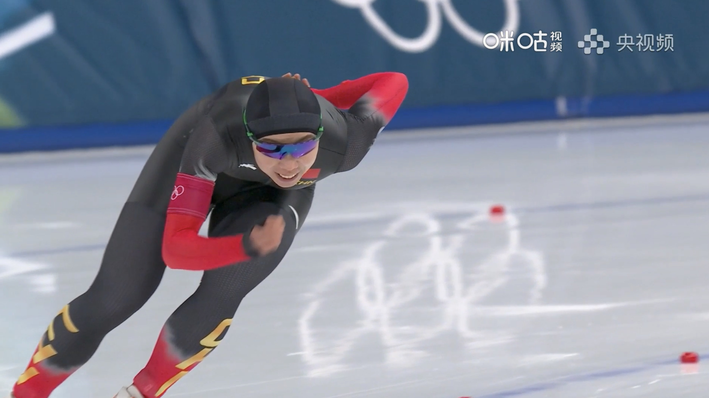 #殷琦速滑女子1000米超预期##殷琦滑出1分15秒87#米兰冬奥会速度滑冰女子