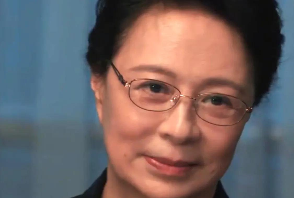 政法委书记兰景茗设“鸿门宴”邀请省指导小组，孙向群指示对李人骏和谢鸿飞展开调查…