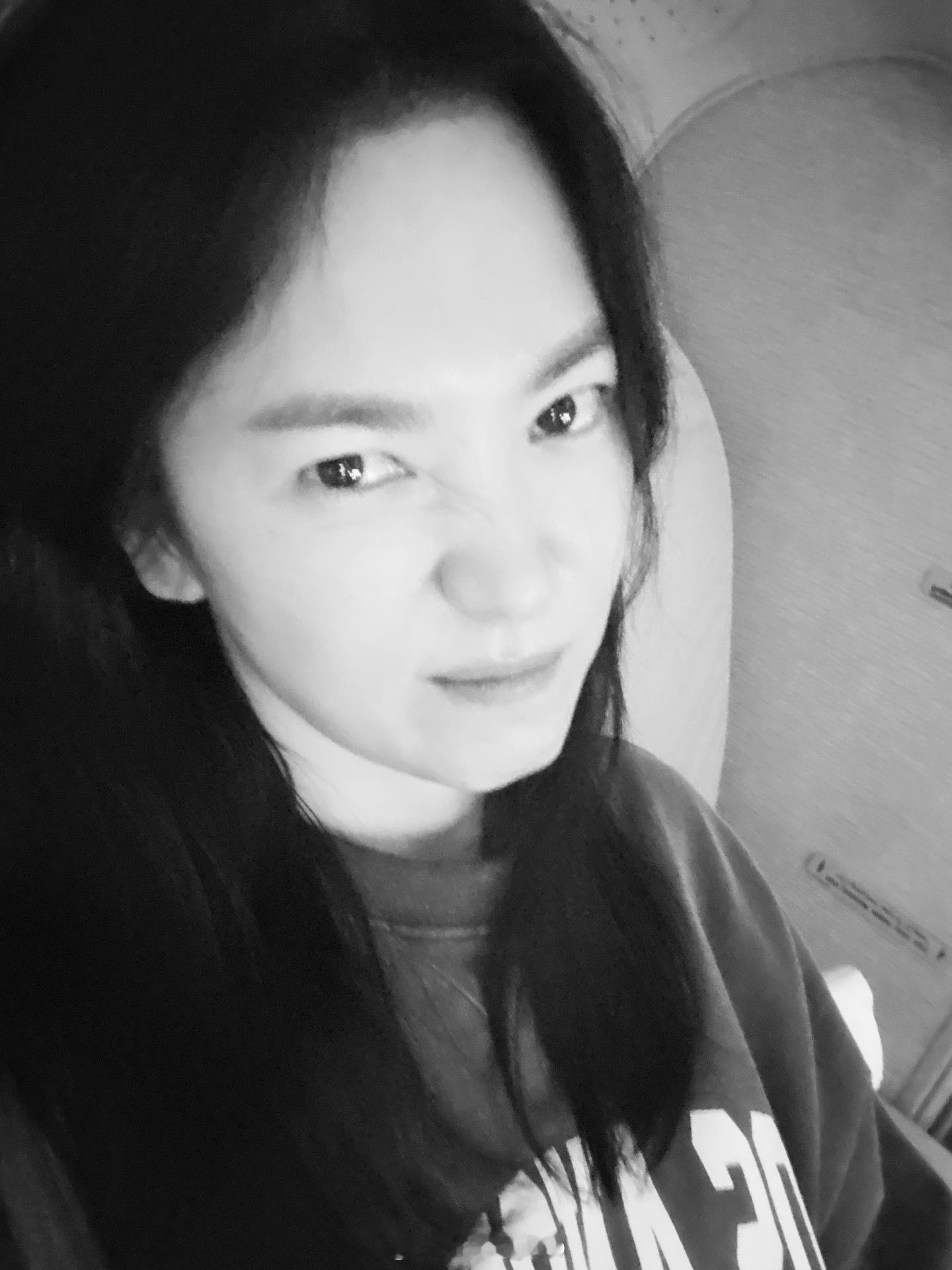 宋慧乔ins更新好多自拍