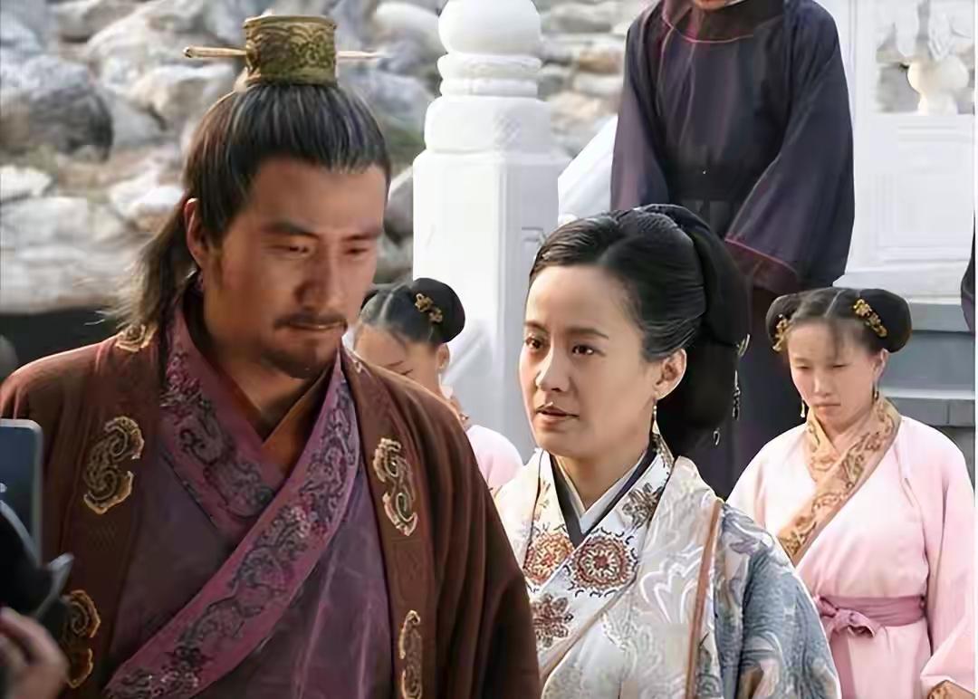 马皇后的哥哥有多“识相”？朱元璋登基后，马皇后哥哥进宫来看她，面对朱元璋的封赏，