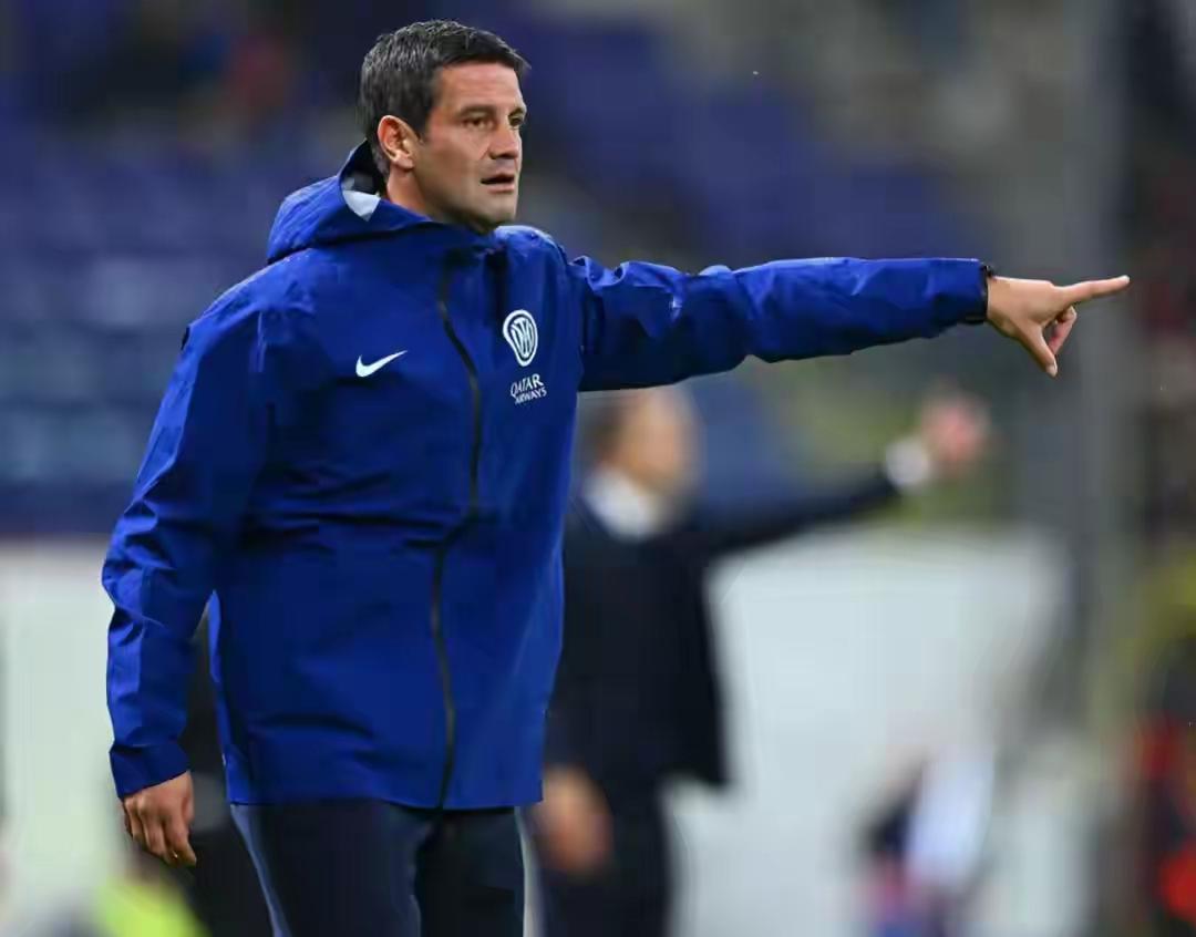 迪乌夫的爆发，必须感激齐沃。在与威尼斯比赛中，迪乌夫能突破能配合，既能单打独斗，