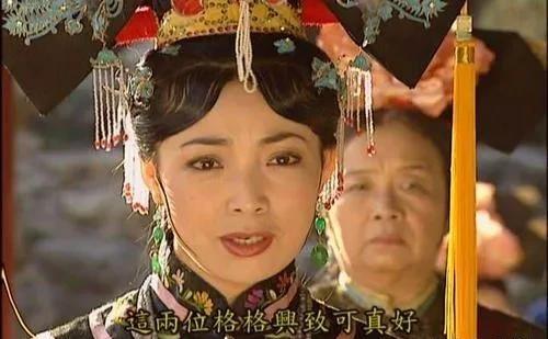 想想看，一部风靡全国的古装剧背后，竟藏着这么一出罢演闹剧。男演员为片酬发愁，皇后