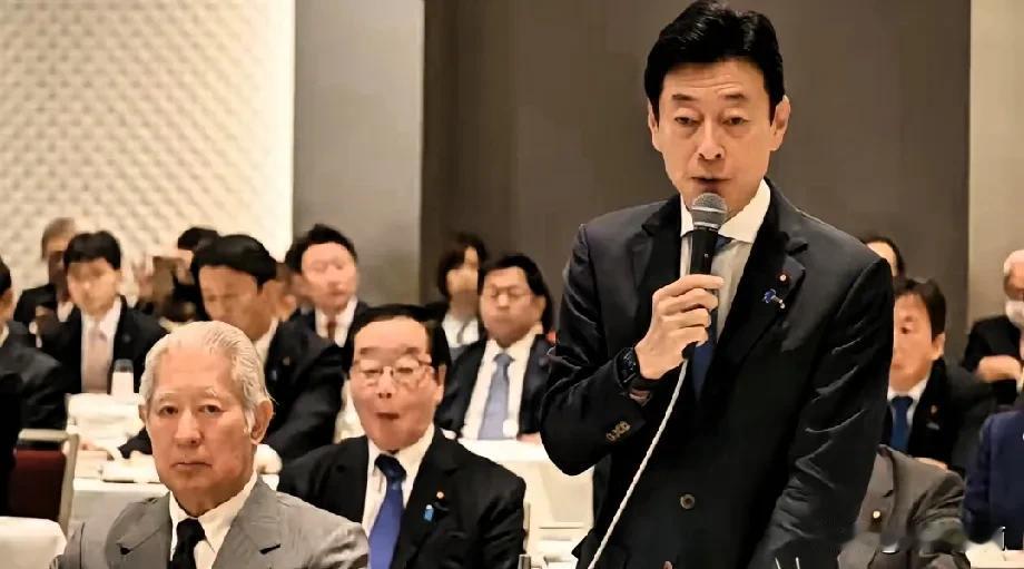 终于，日本成功访华经过不懈努力，日本终于成功访华了！根据日本方面在5月3日