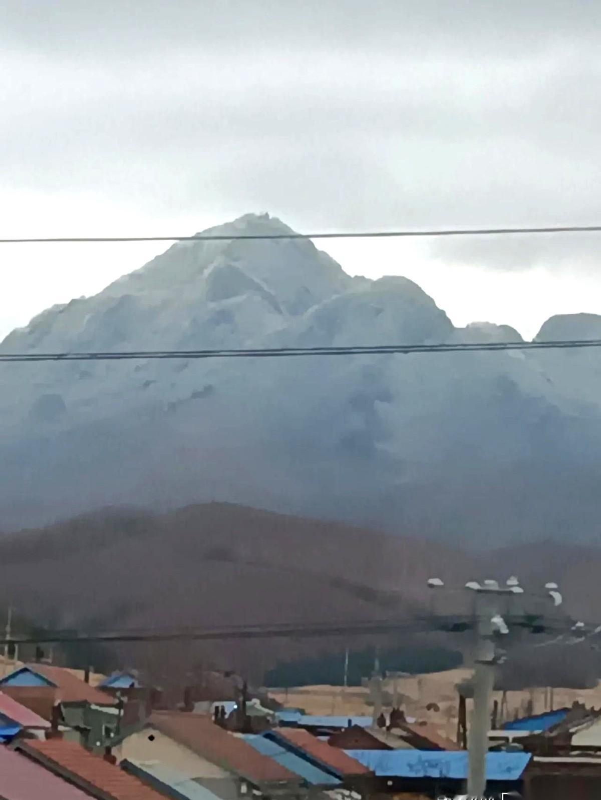 以后做完手术，医院不给挂水了。对，你没听错，消炎药水，没了。就让你自己硬扛。