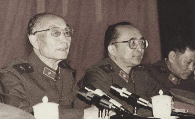 1984年，开国上将大闹美国国务院，回来递辞职信，邓公哭笑不得。说起张爱萍，